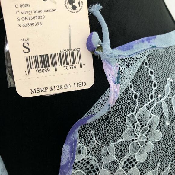 Free People Daphne Blouse in Silver Blue Floral Pattern Blue Size Small NWT - Picture 6 of 10